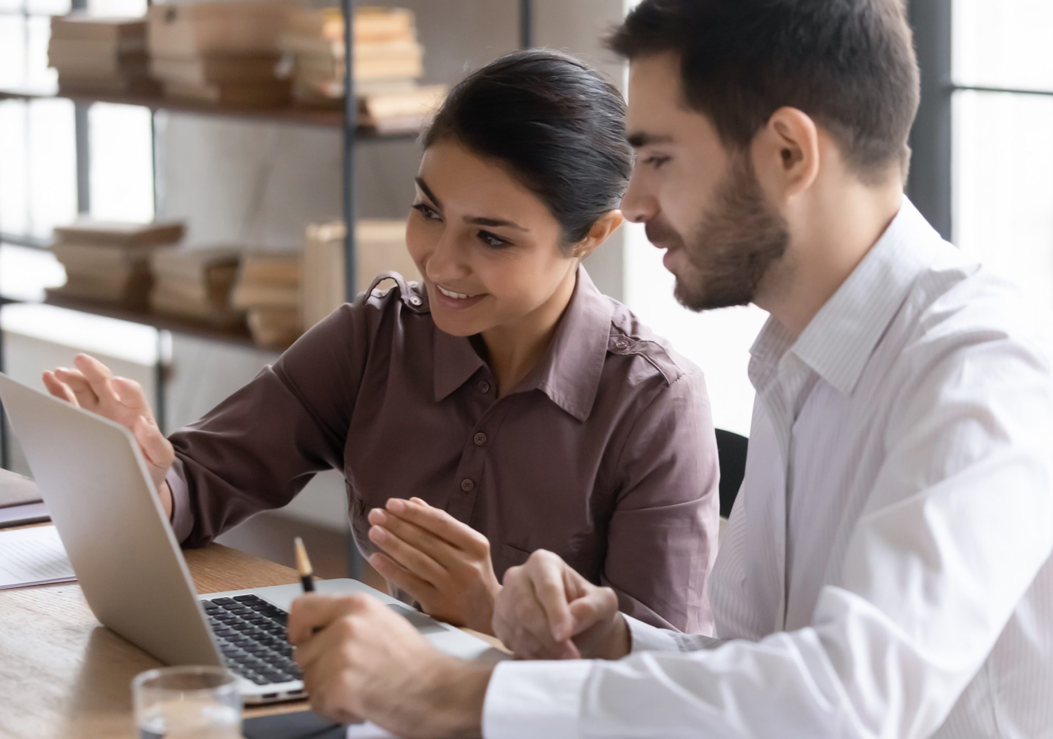 Couple deciding on buying a Breezair